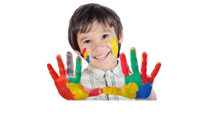 happy-kid-with-paints-on-hands Young boy with paint on hands